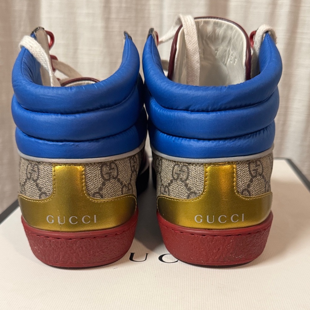 Gucci Men's Beige and Red Patterned Sneakers - Picture 2 of 5